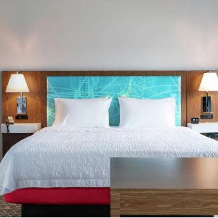 Hampton Inn Midland, On Luaran gambar
