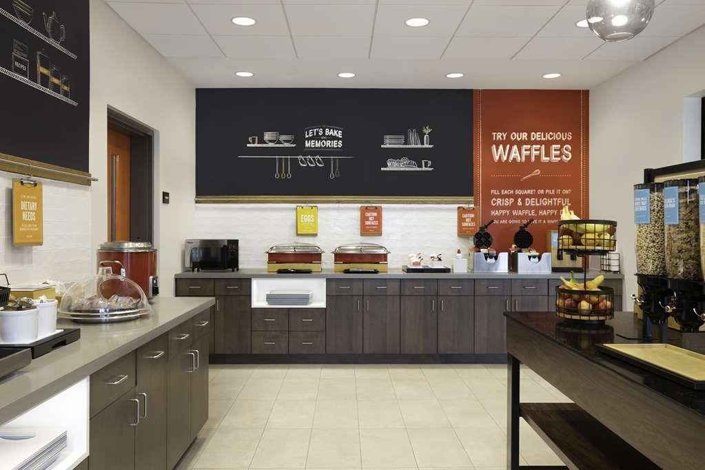 Hampton Inn Midland, On Restoran gambar