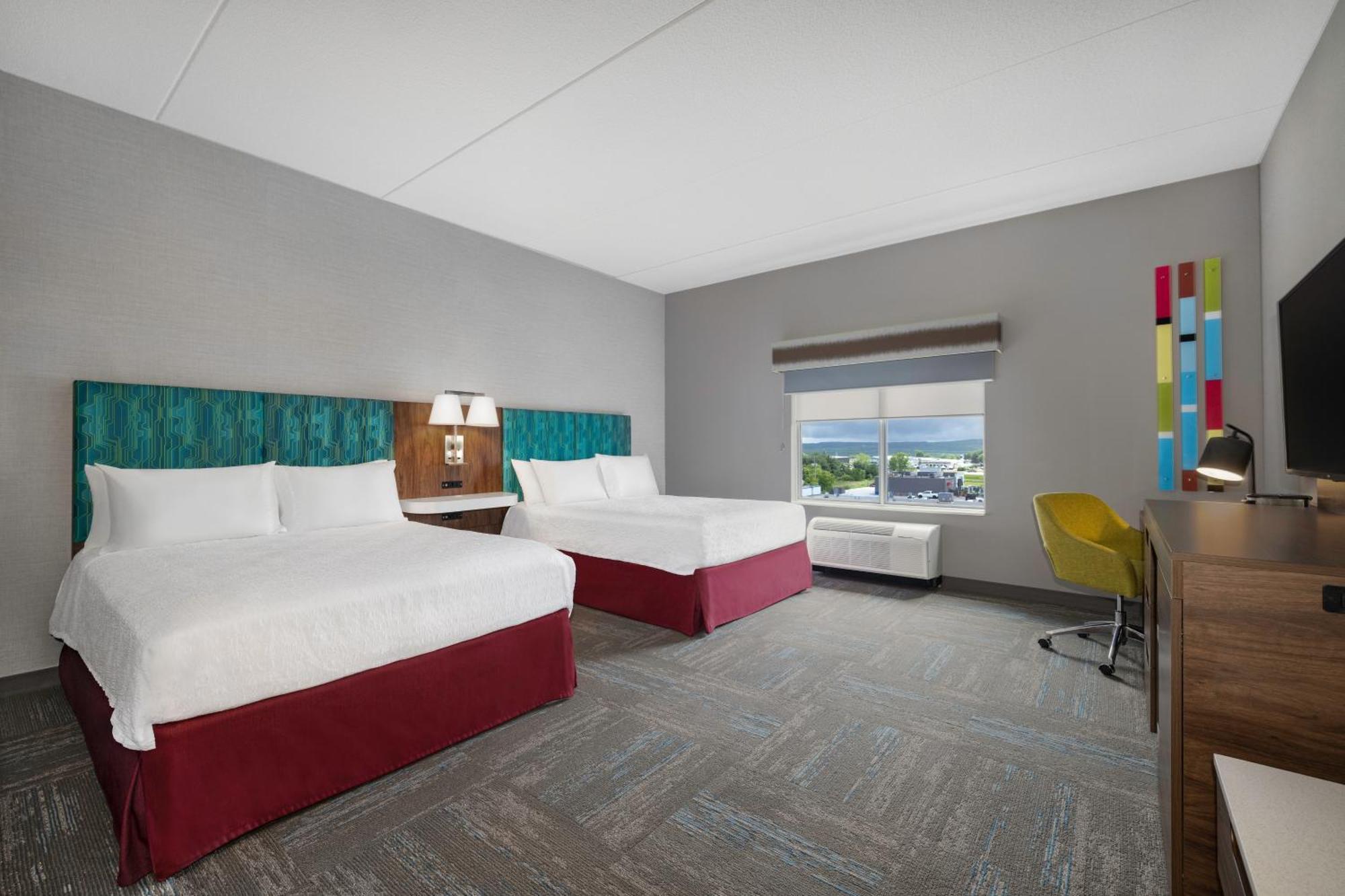 Hampton Inn Midland, On Luaran gambar